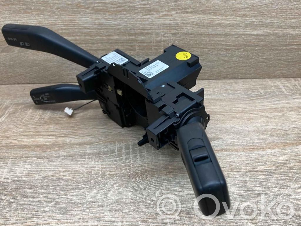 Volkswagen PASSAT B6 Interruptor/palanca de limpiador de luz de giro 
