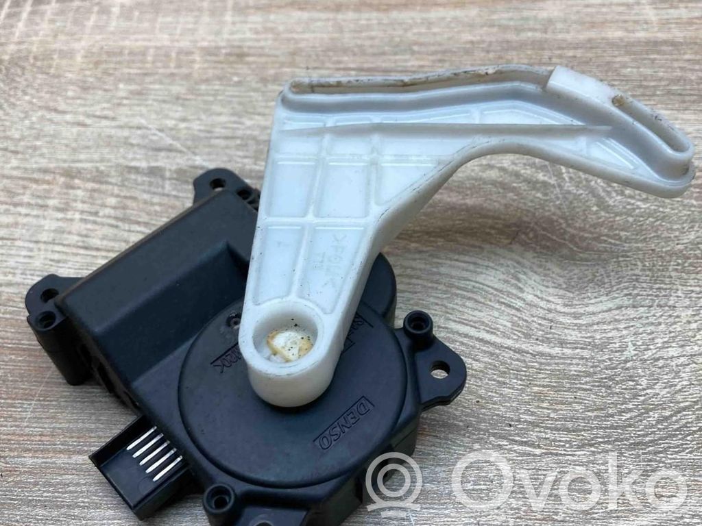 Toyota Corolla Verso AR10 Motor/actuator clapetă aer 