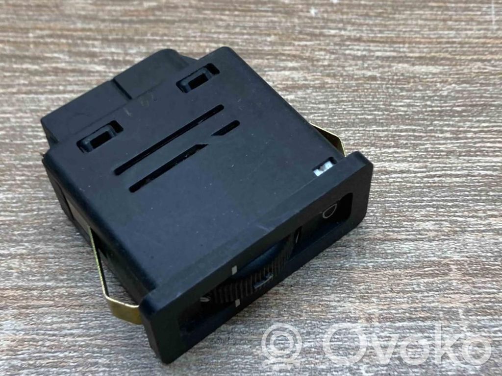 BMW 3 E36 Interruttore di regolazione livello altezza dei fari 