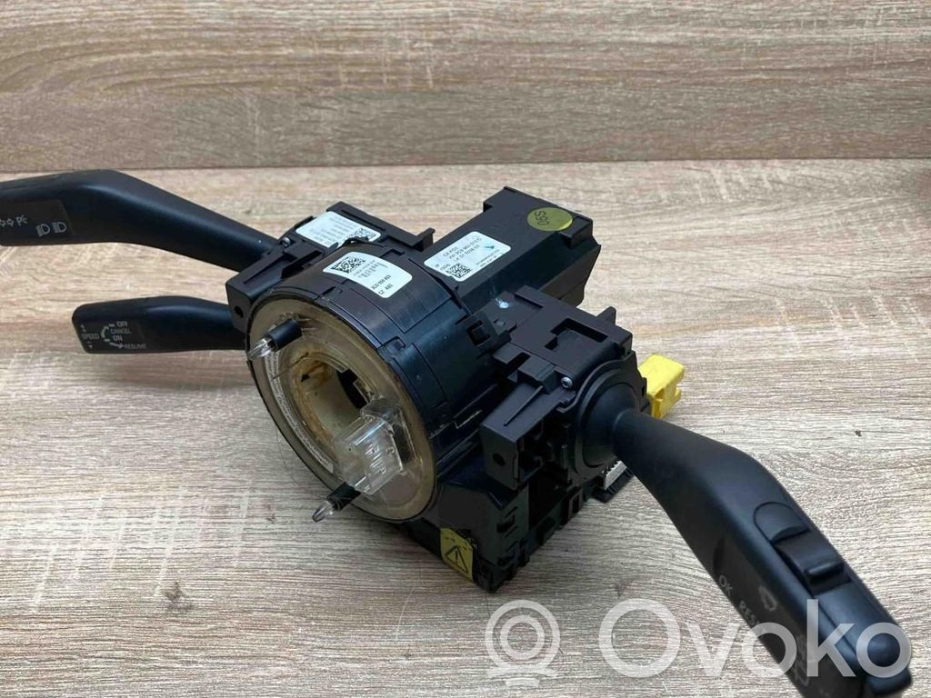 Volkswagen PASSAT B6 Manetka / Przełącznik kierunkowskazów wycieraczek 