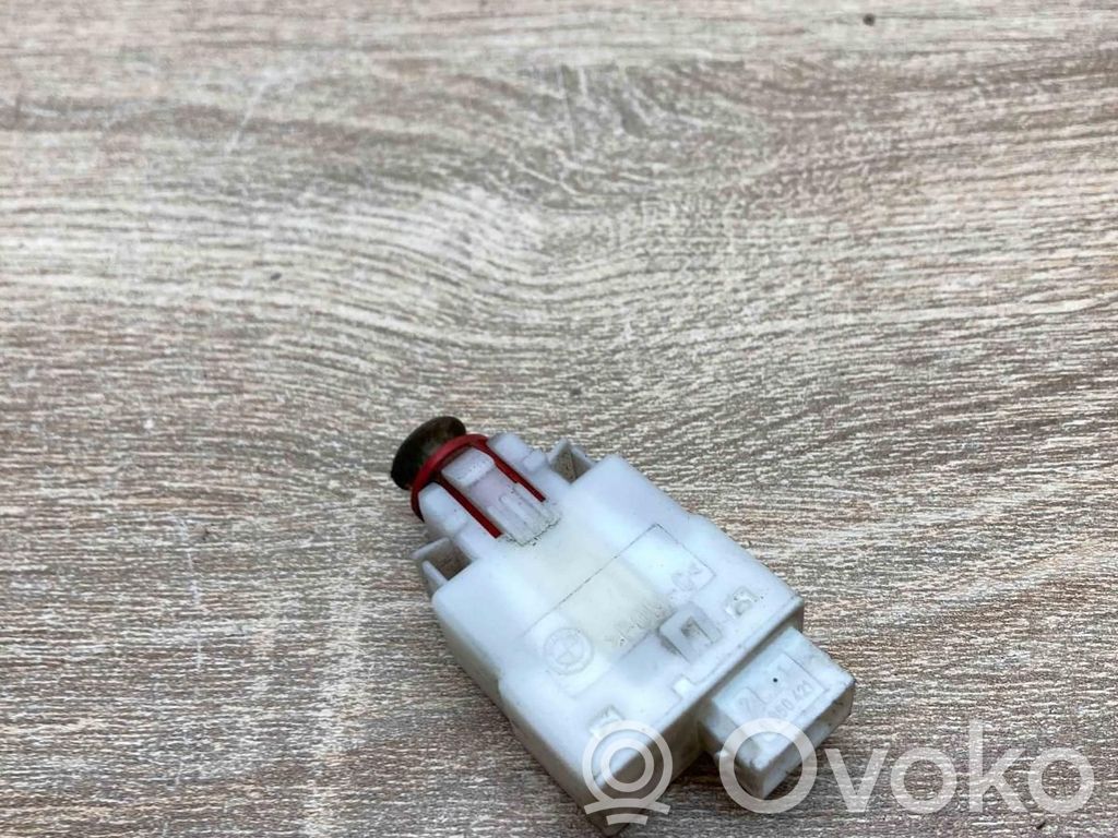 Sensor Bremspedal   8360421