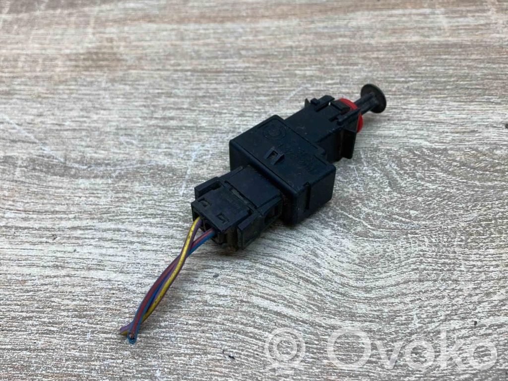 BMW 3 E30 Comutator senzor pedală frână 