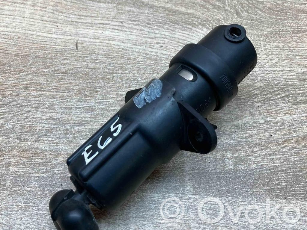 BMW 7 E65 E66 Ugello a spruzzo lavavetri per parabrezza 