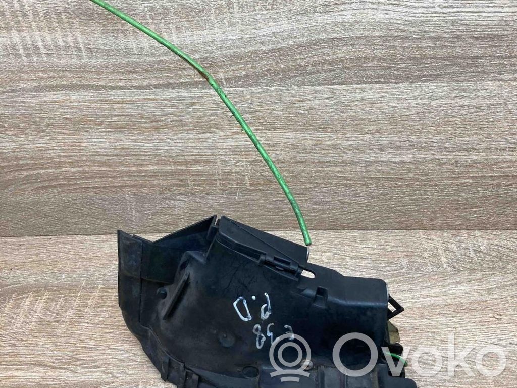 BMW 7 E38 Front door lock 