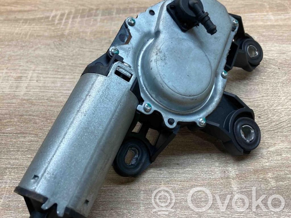 Audi A4 S4 B6 8E 8H Moteur d'essuie-glace arrière 