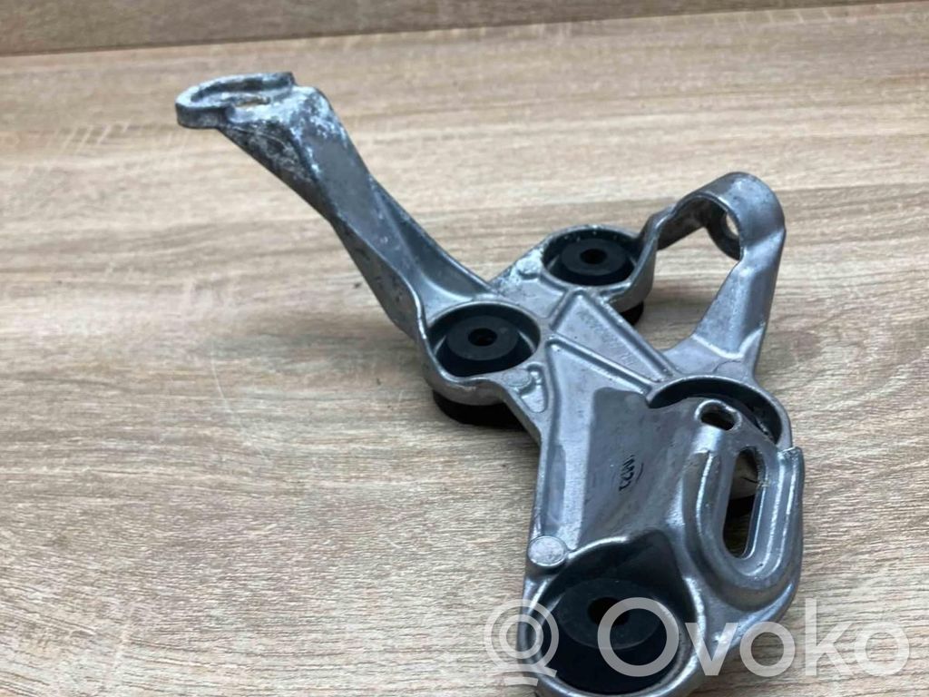 Mercedes-Benz C W205 Supporto pompa ABS