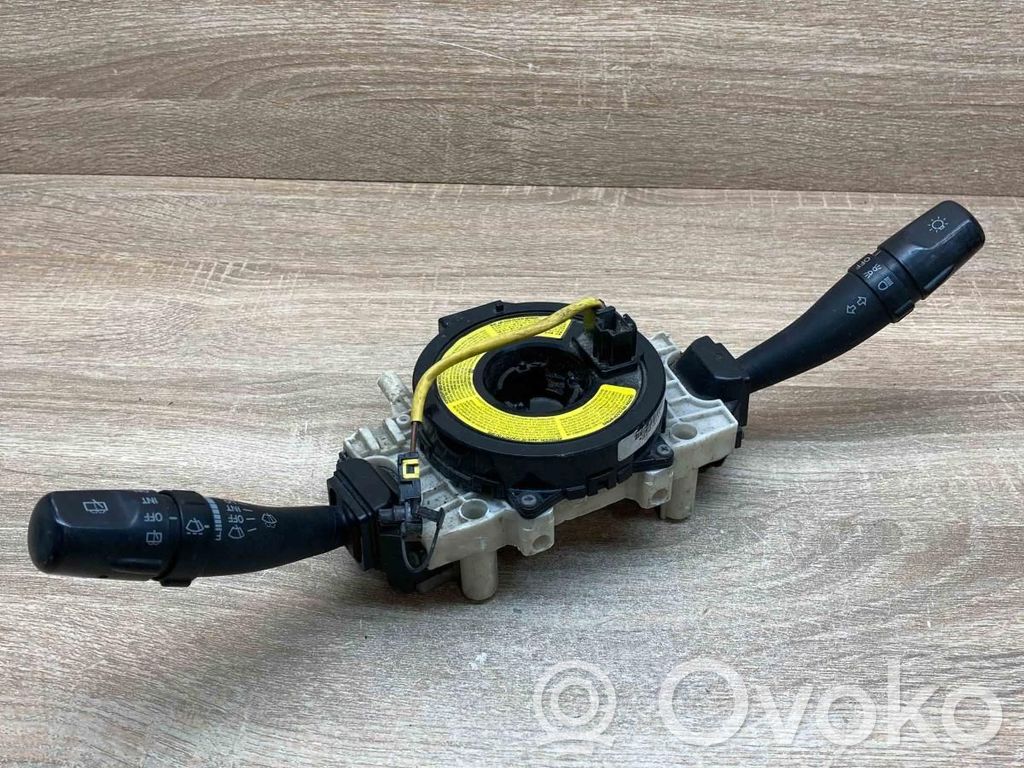 Toyota Corolla E110 Bloc semnalizator și ștergător parbriz