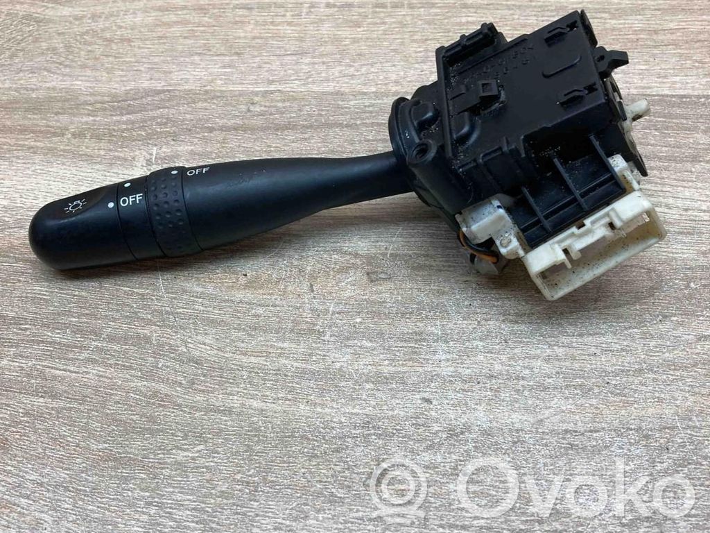 Toyota Corolla Verso E121 Leva indicatori 