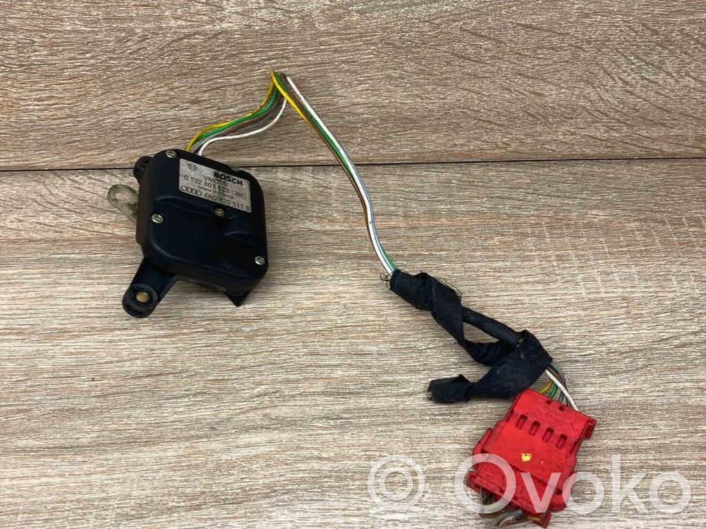 Audi 100 S4 C4 Motor/actuator clapetă aer 