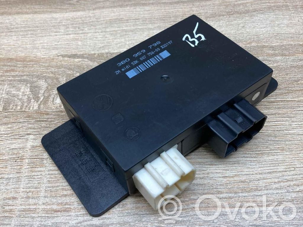 Volkswagen PASSAT B5 Modul confort 