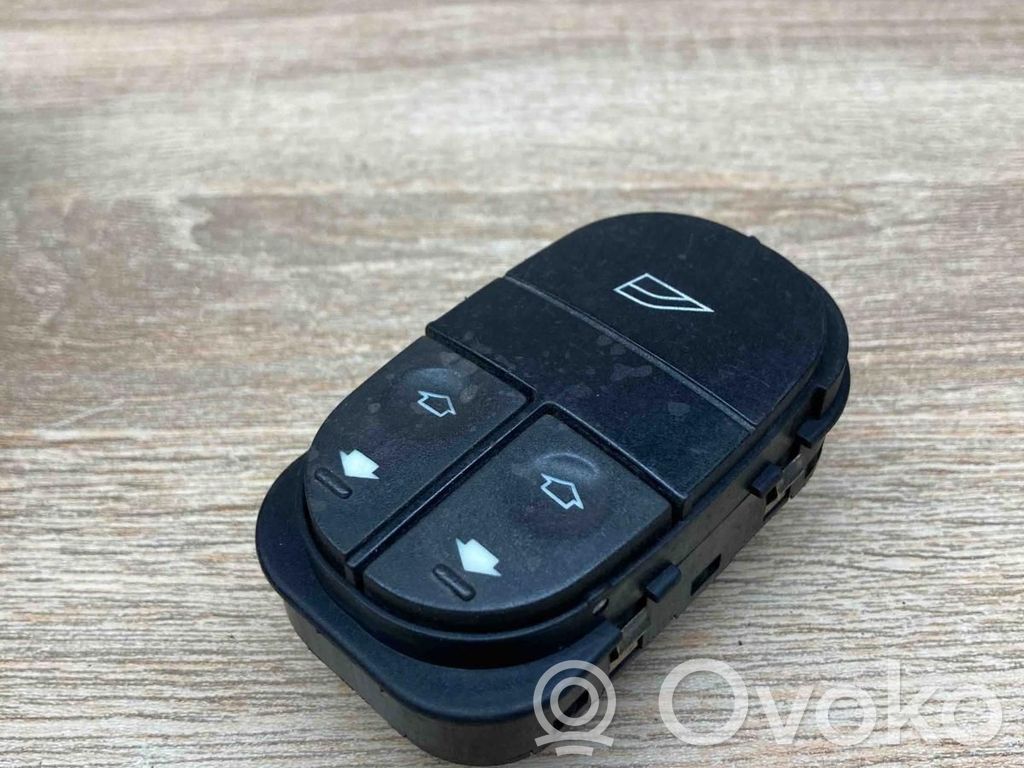 Ford Mondeo MK I Electric window control switch 