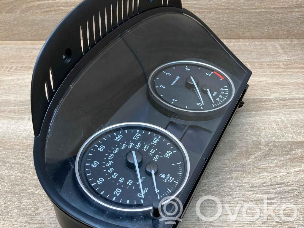 BMW 5 E60 E61 Nopeusmittari (mittaristo) 