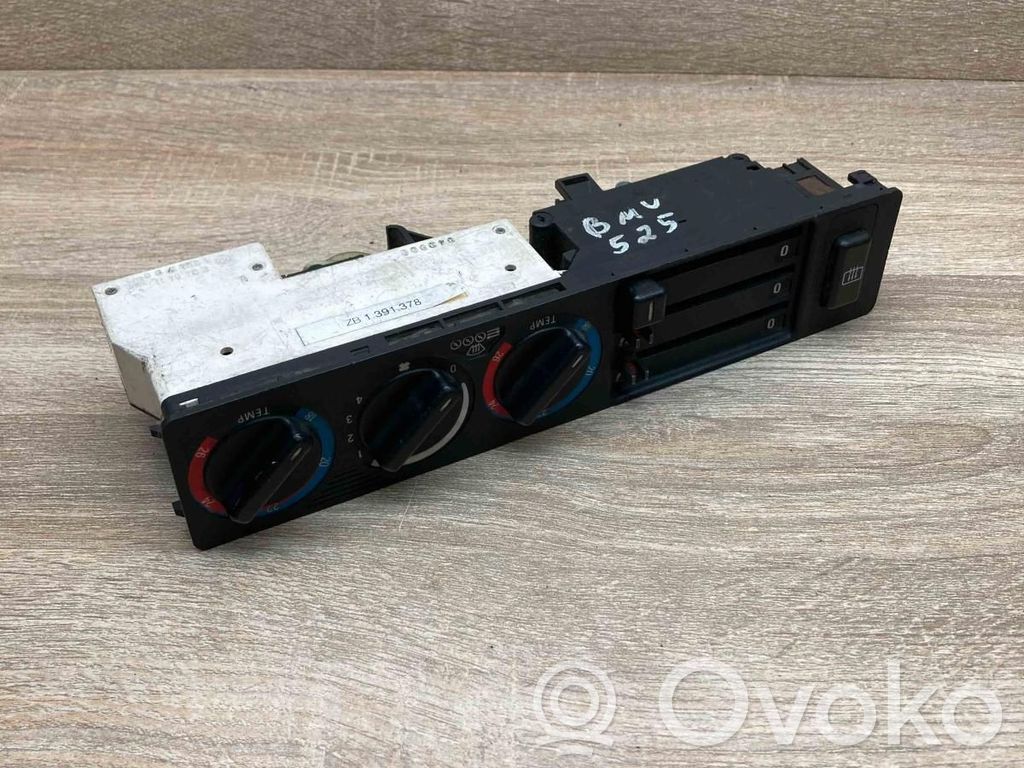 BMW 5 E34 Climate control unit 