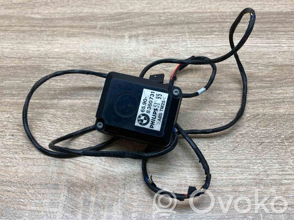 BMW 7 E38 GPS-pystyantenni 