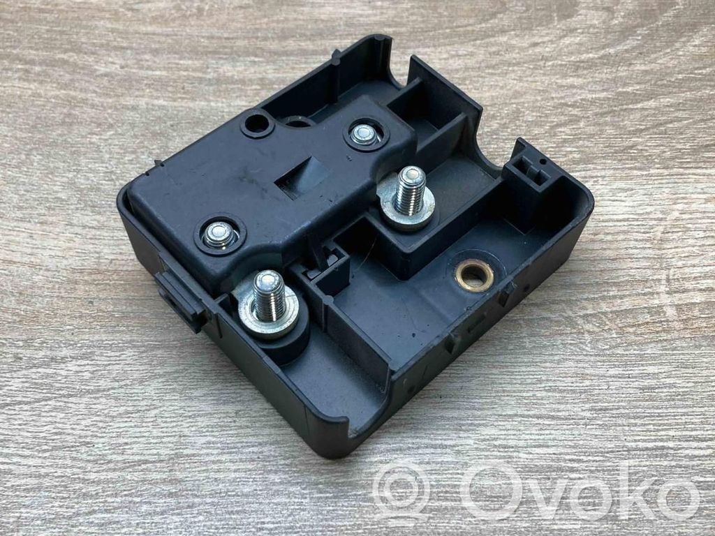 Fuse module   8374986