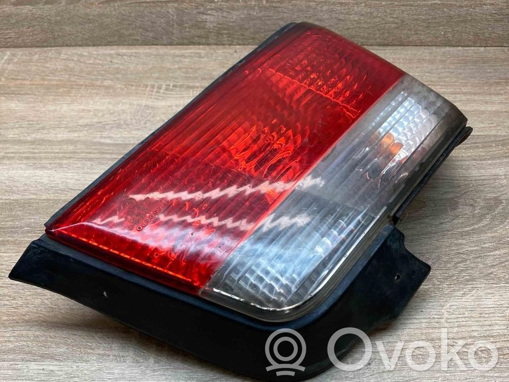 BMW 3 E36 Takaluukun takavalot 