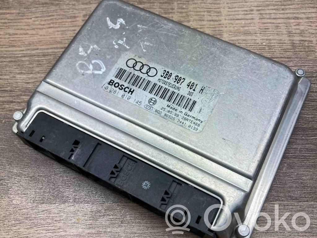Volkswagen PASSAT B5 Engine control unit/module ECU 