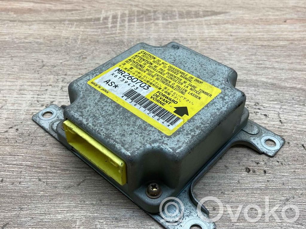 Mitsubishi Lancer Sterownik / Moduł Airbag 
