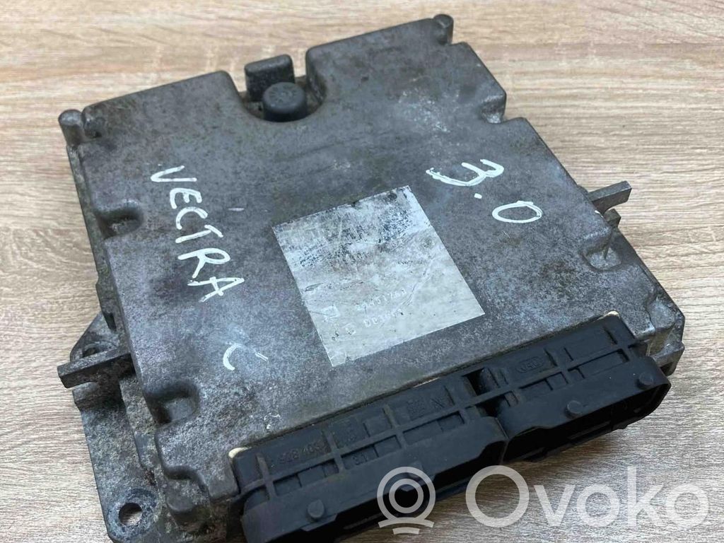 Opel Vectra C Unitate control motor/modul ECU 