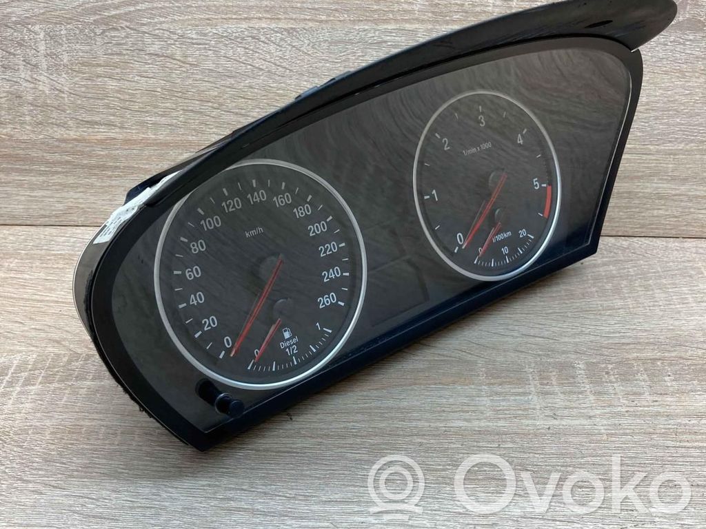 BMW X5 E70 Speedometer (instrument cluster) 