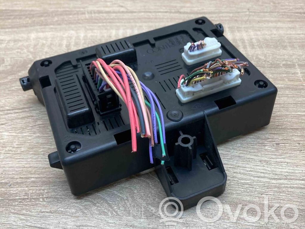 Renault Clio III Module confort 