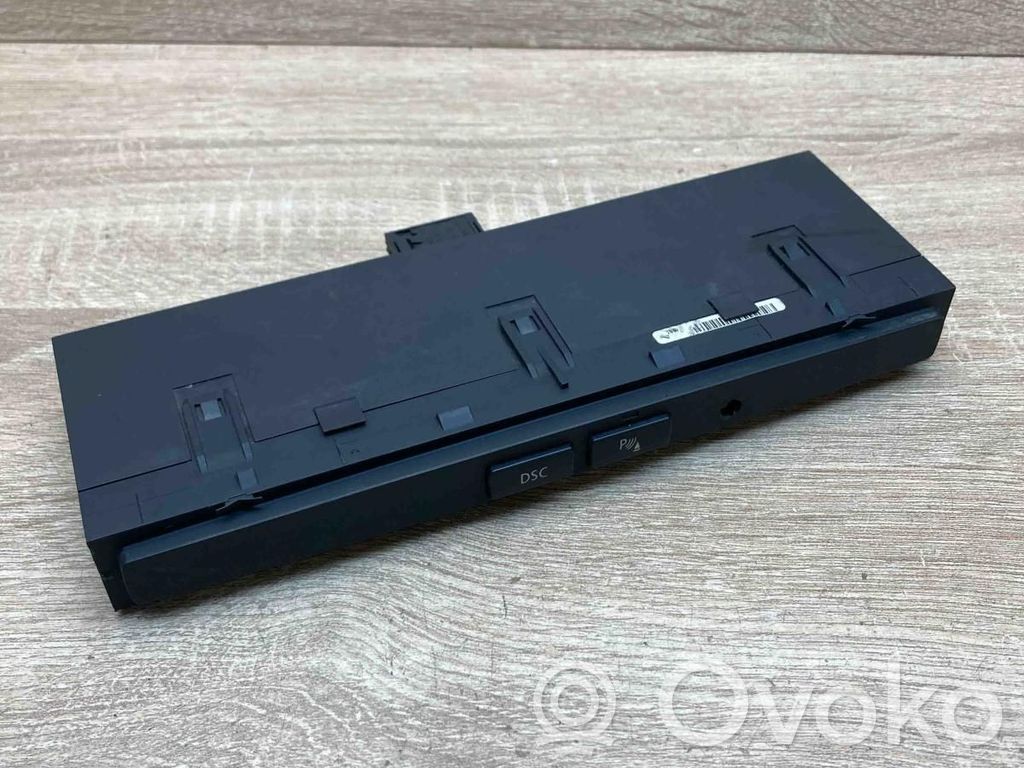BMW 5 E60 E61 Interruttore del sensore di parcheggio (PDC) 