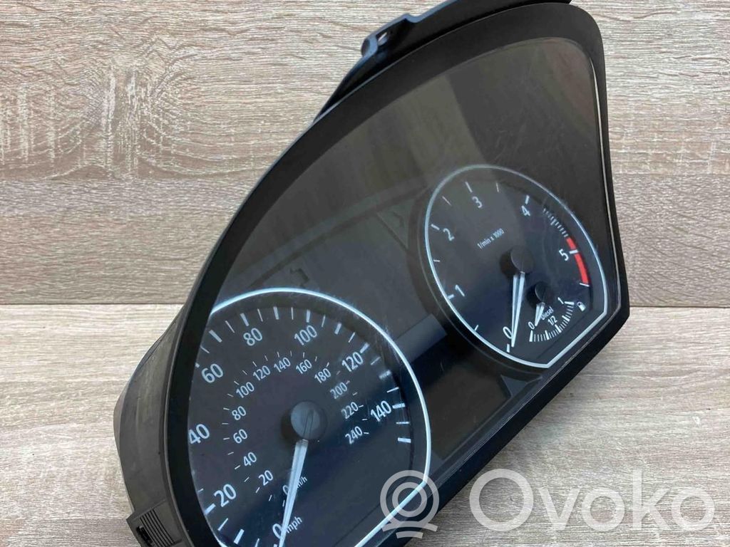 BMW 1 E81 E87 Spidometras (prietaisų skydelis) 
