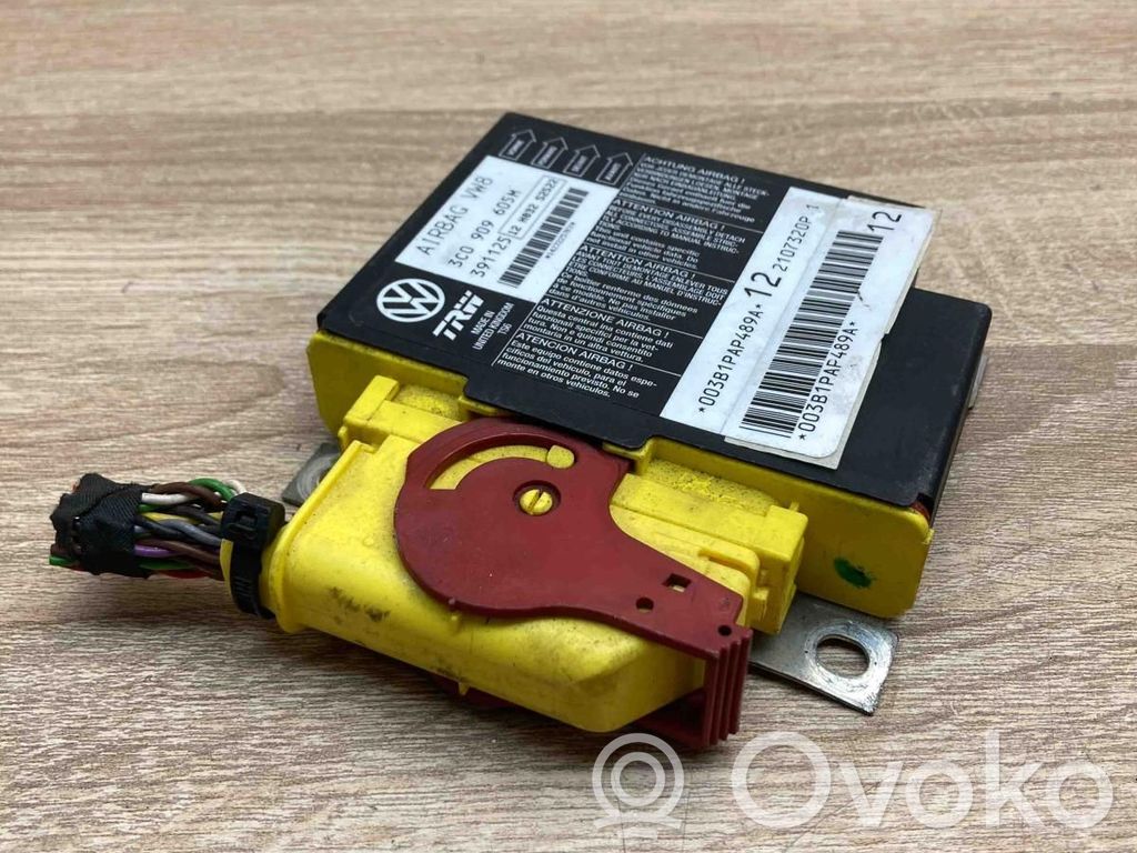 Volkswagen PASSAT B6 Centralina/modulo airbag 