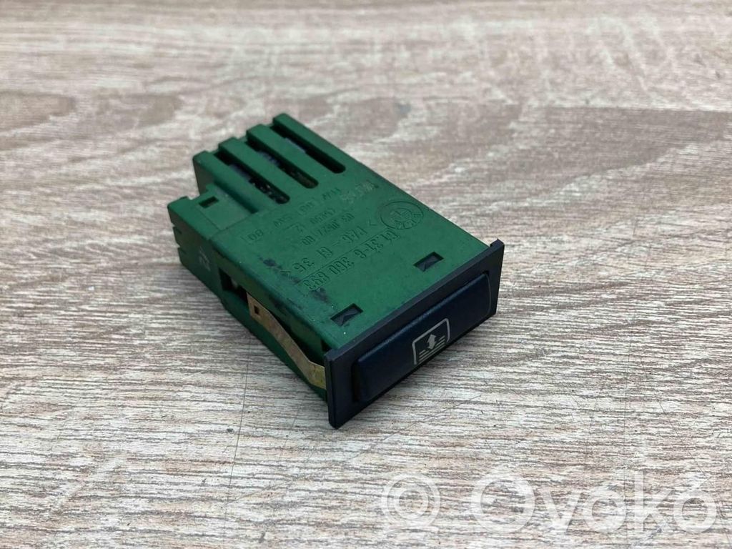 Electric window control switch   8360893