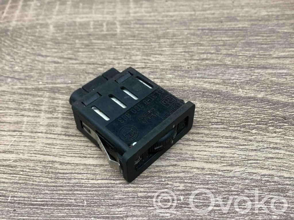 Headlight level height control switch   8360883