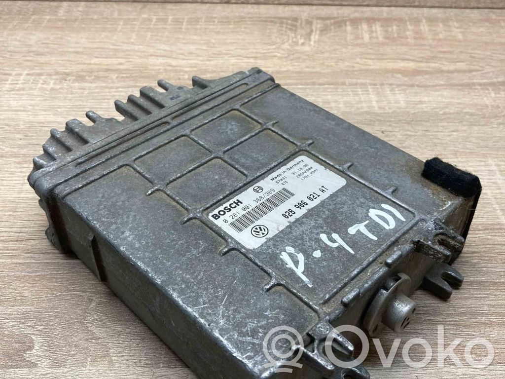 Volkswagen Golf III Engine control unit/module ECU 