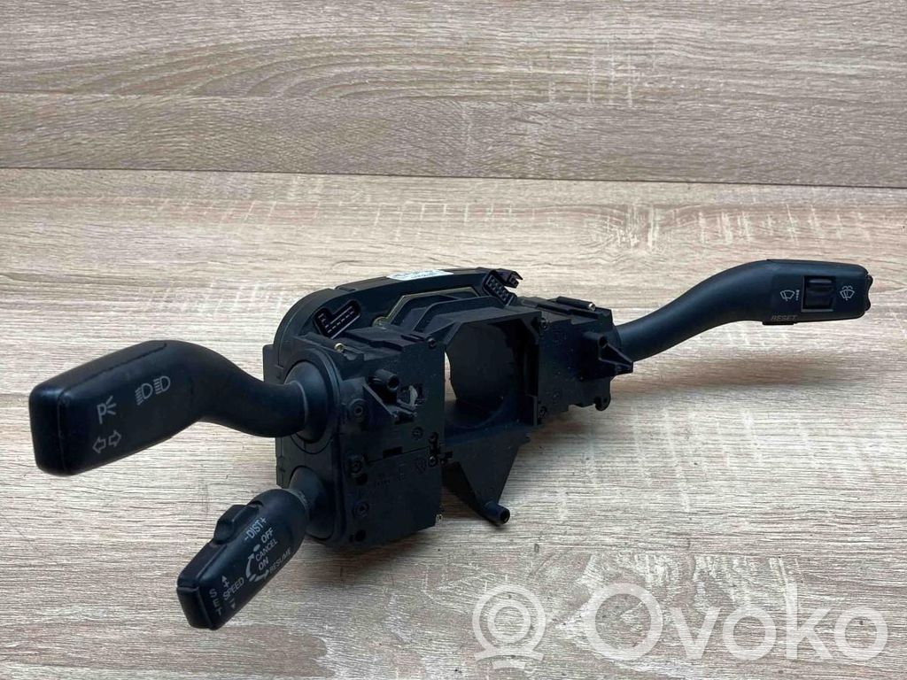 Audi A8 S8 D3 4E Bloc semnalizator și ștergător parbriz 
