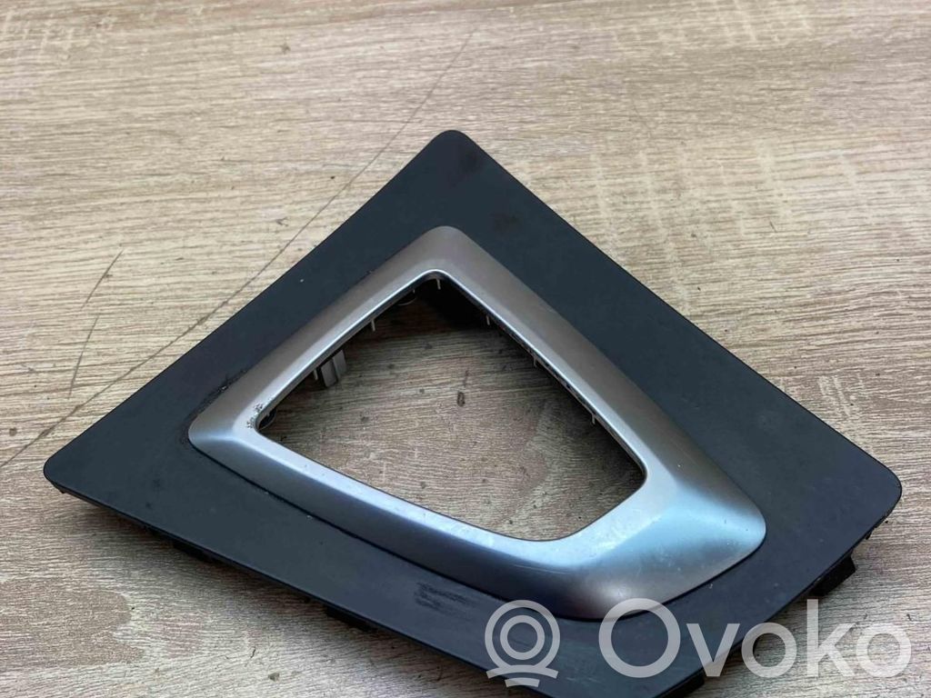 BMW 3 F30 F35 F31 Rivestimento in plastica cornice della leva del cambio 