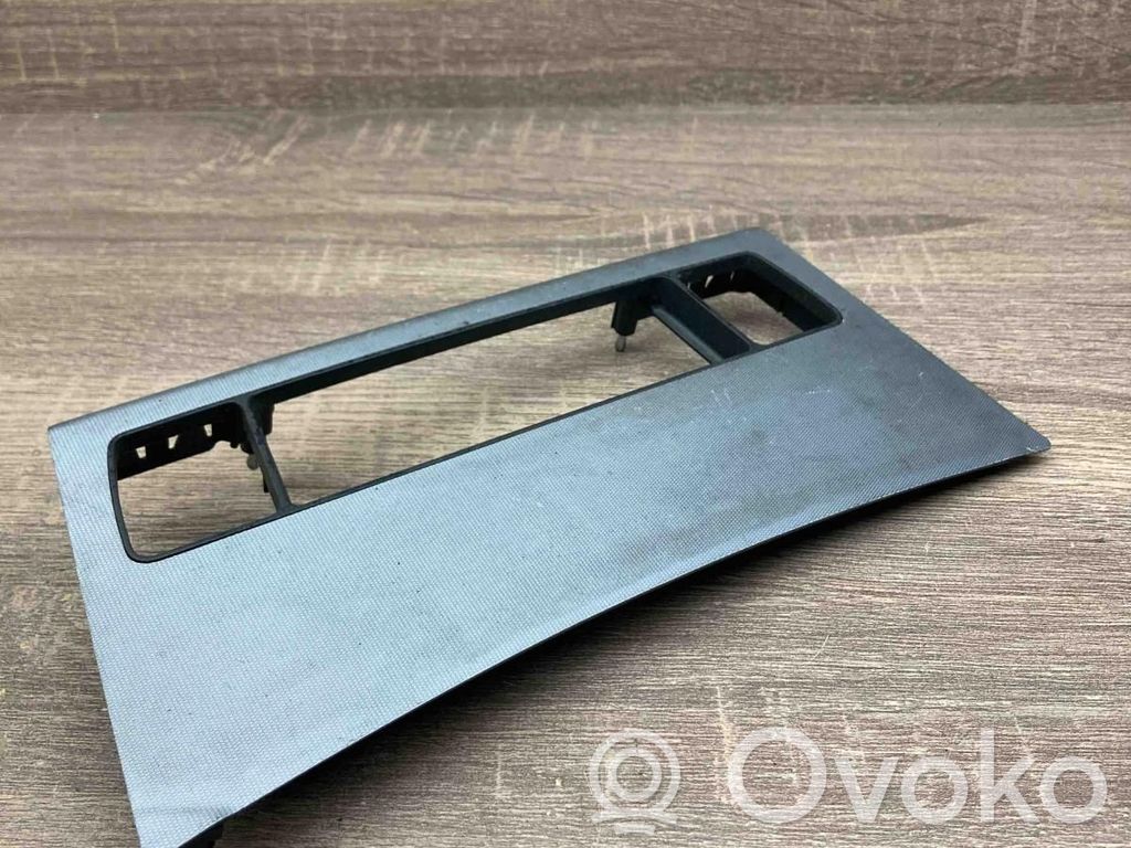 BMW 5 E60 E61 Otros repuestos del interior 