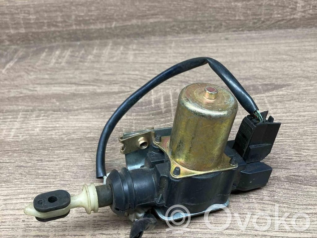 Mitsubishi Space Wagon Central locking motor 