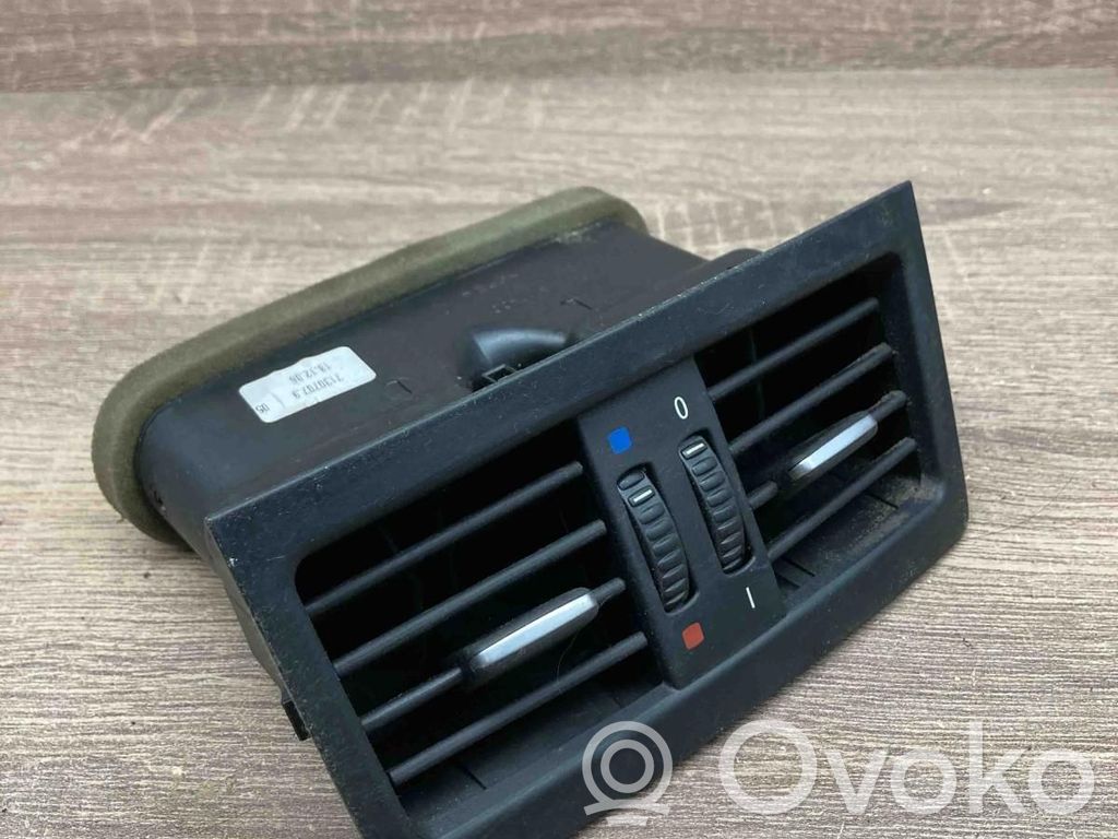 BMW 3 E90 E91 Rejilla de ventilación trasera 