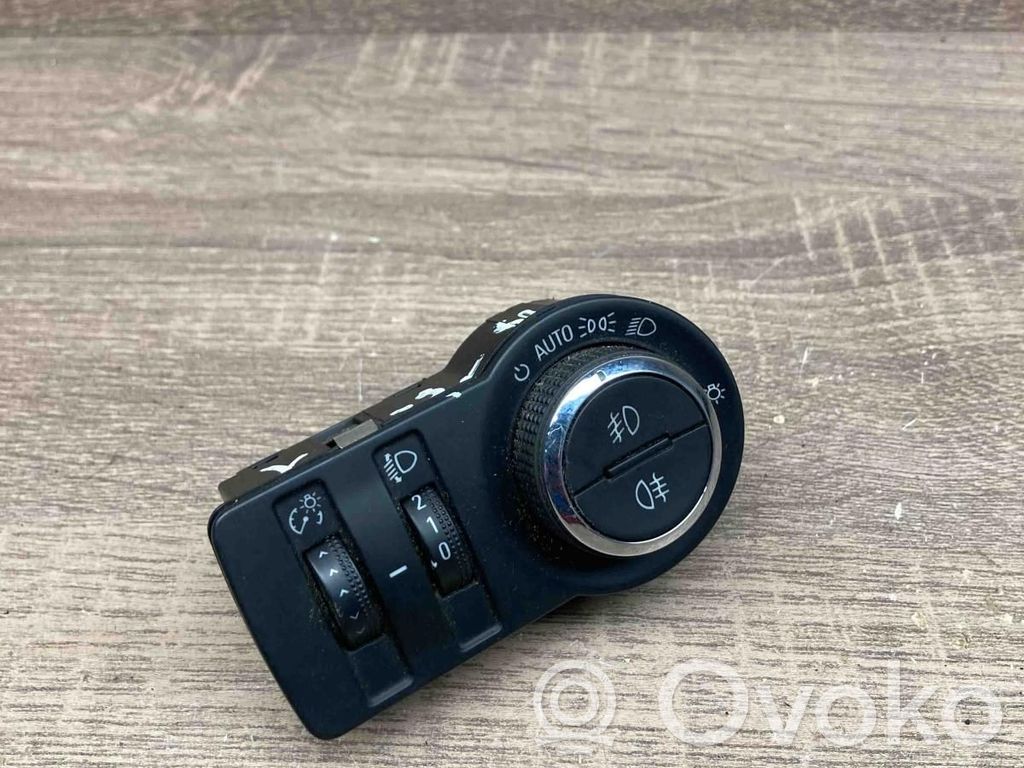 Opel Astra J Interruttore luci 
