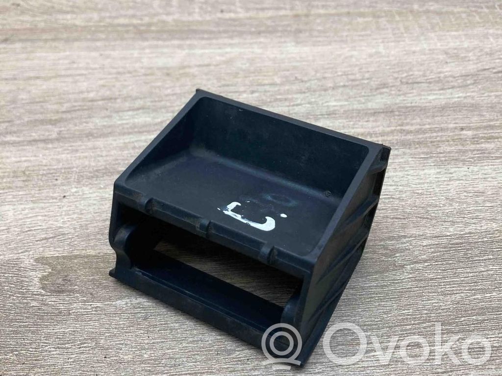 BMW X5 E70 Fixation de radiateur