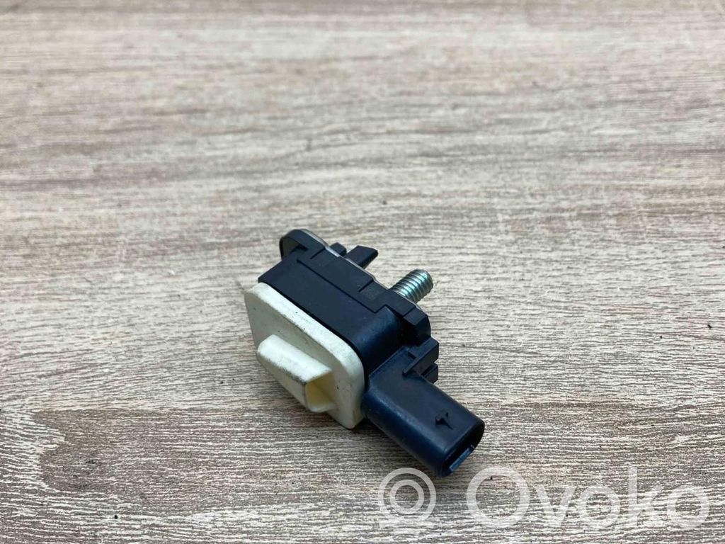 BMW 3 F30 F35 F31 Senzor impact/declanșare airbag 
