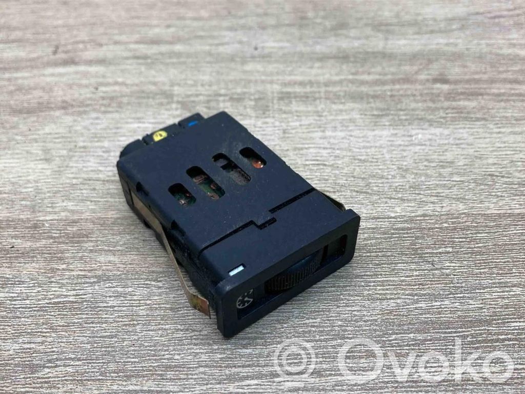Interruptor de control del panel de luces   1384031,05991230