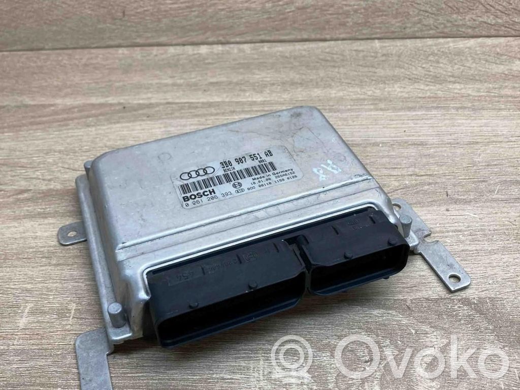 Audi A8 S8 D2 4D Engine control unit/module ECU 