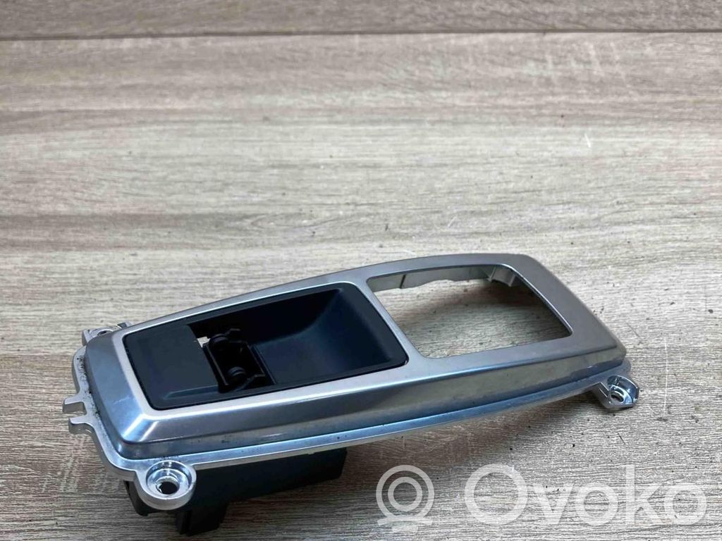 BMW X5 E70 Comutator frână parcare 