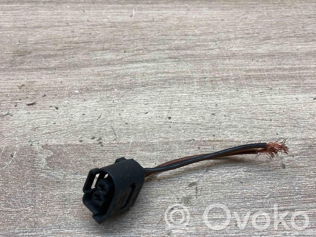 Plug wire   8364518,1814014726