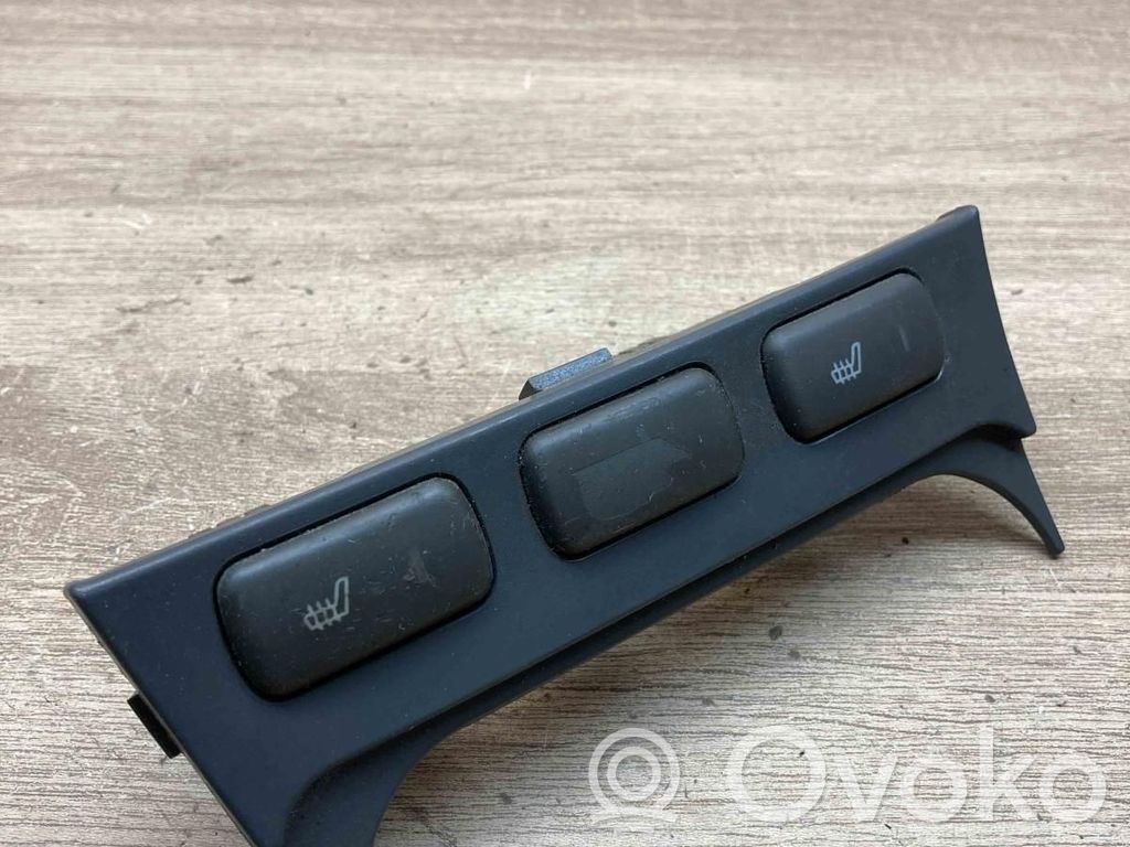 Volvo S40, V40 Przełączniki podgrzewania foteli 