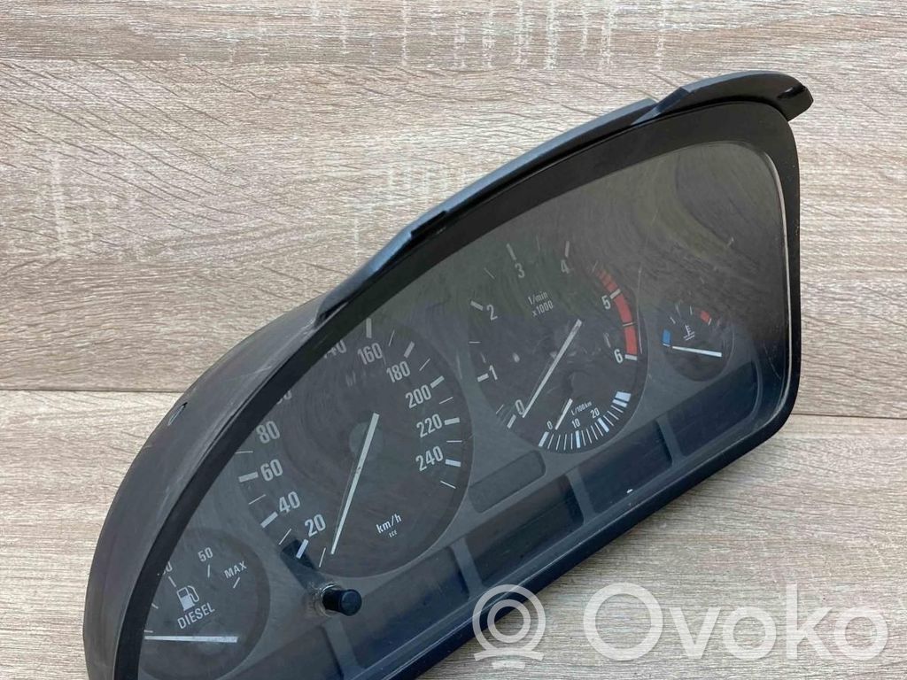 BMW 5 E39 Vitezometru (grup de instrumente) 