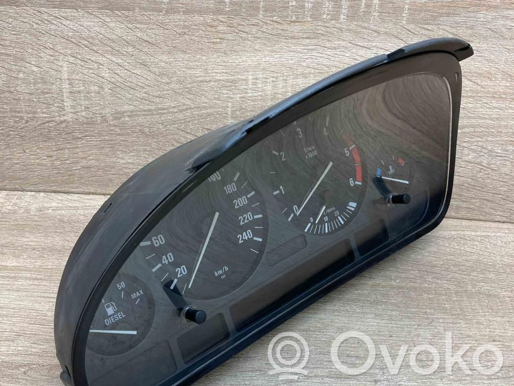 BMW 5 E39 Nopeusmittari (mittaristo) 