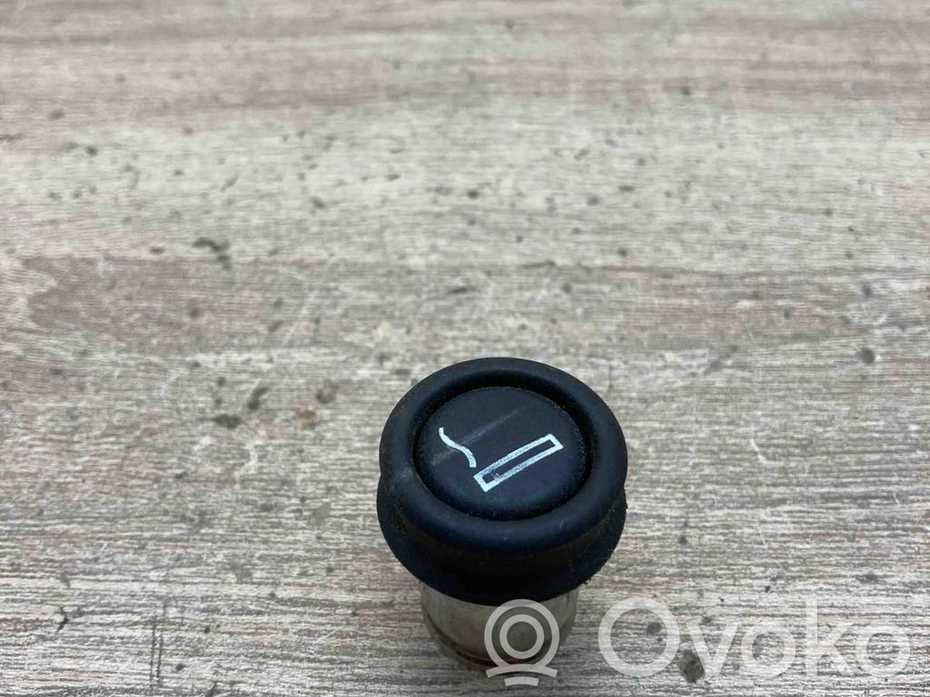 BMW 5 E39 Cigarette lighter 