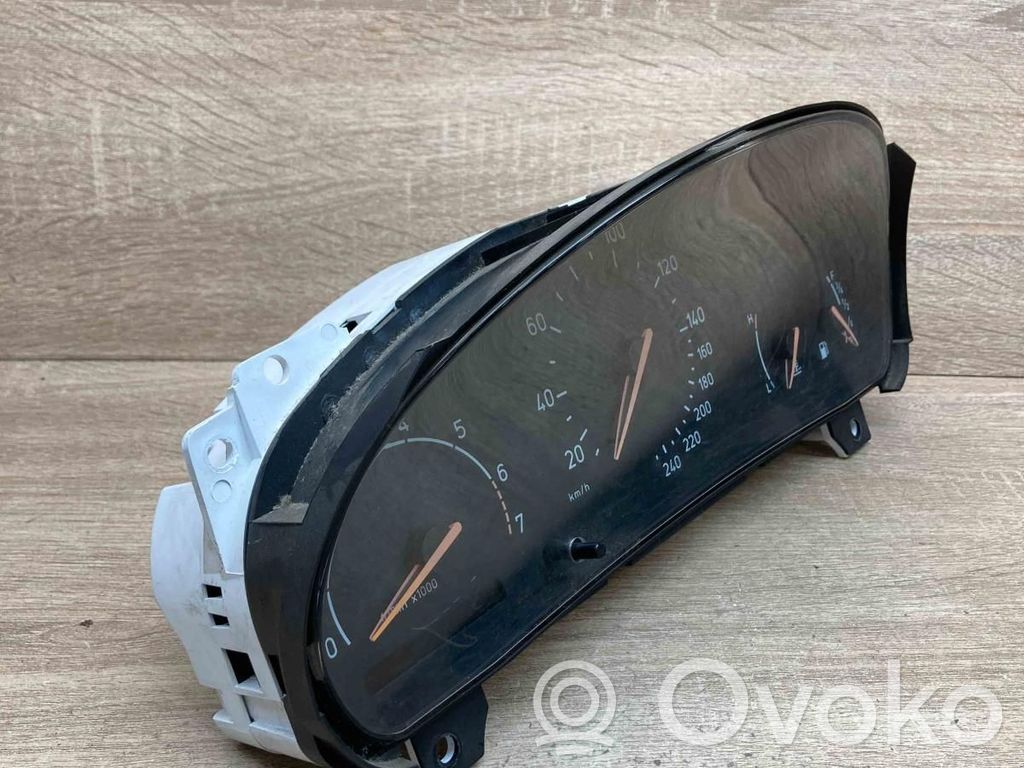 Saab 9-5 Speedometer (instrument cluster) 