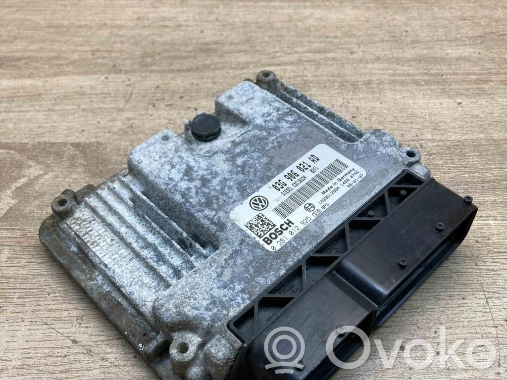 Volkswagen Golf V Unité de commande, module ECU de moteur 