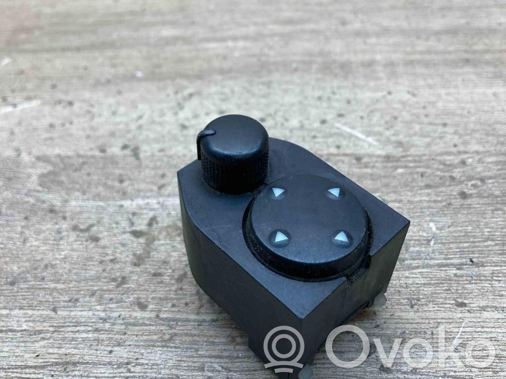 Audi A4 S4 B5 8D Comutator oglinzi laterale 